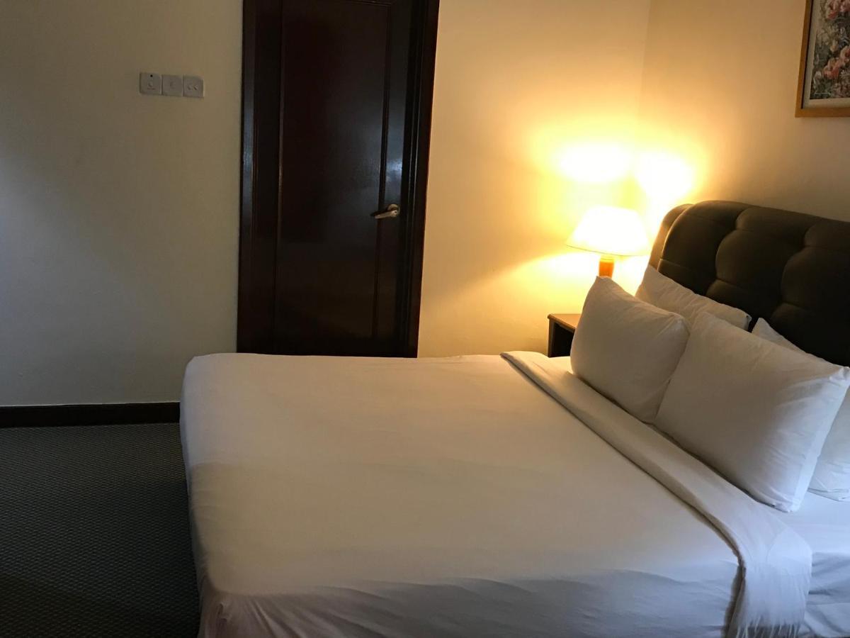 Queens Service Suites At Times Square Kl Kuala Lumpur Exterior photo